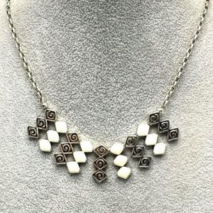 Brighton LANAI $78 White Enamel & Silver Collar Necklace 0925